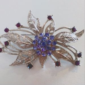 Stunning brooch